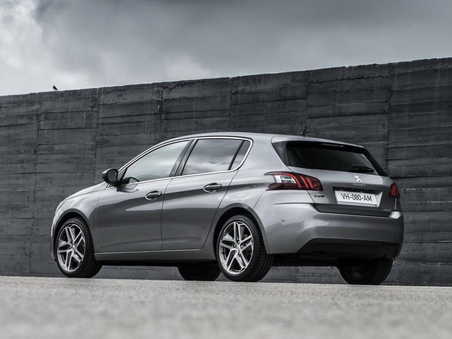  Peugeot 308 2013 года  (фото 27 из 47)